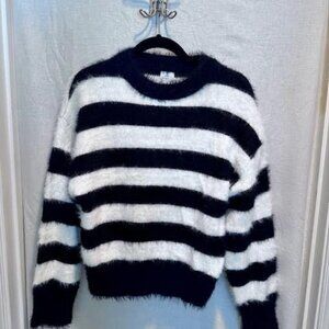 "A New Day" Black and White Crew Neck Sweater Size Small